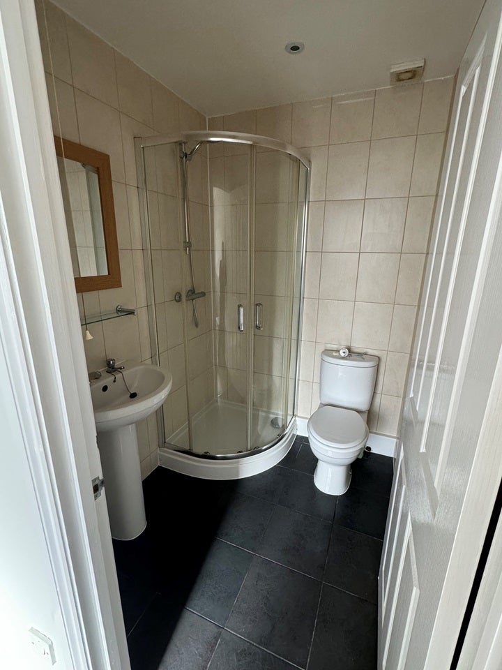 Flat Banstead Road in Greater London