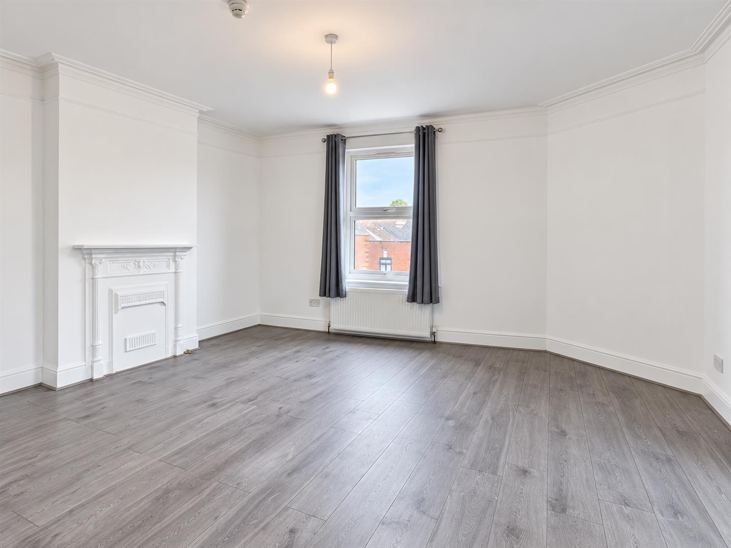Flat St Albans Road in Watford