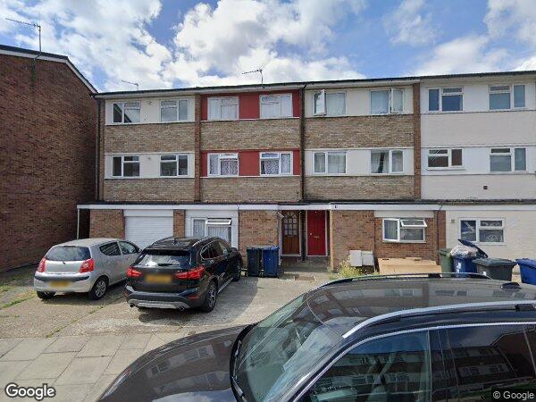 Flat Merlin Close in Greater London
