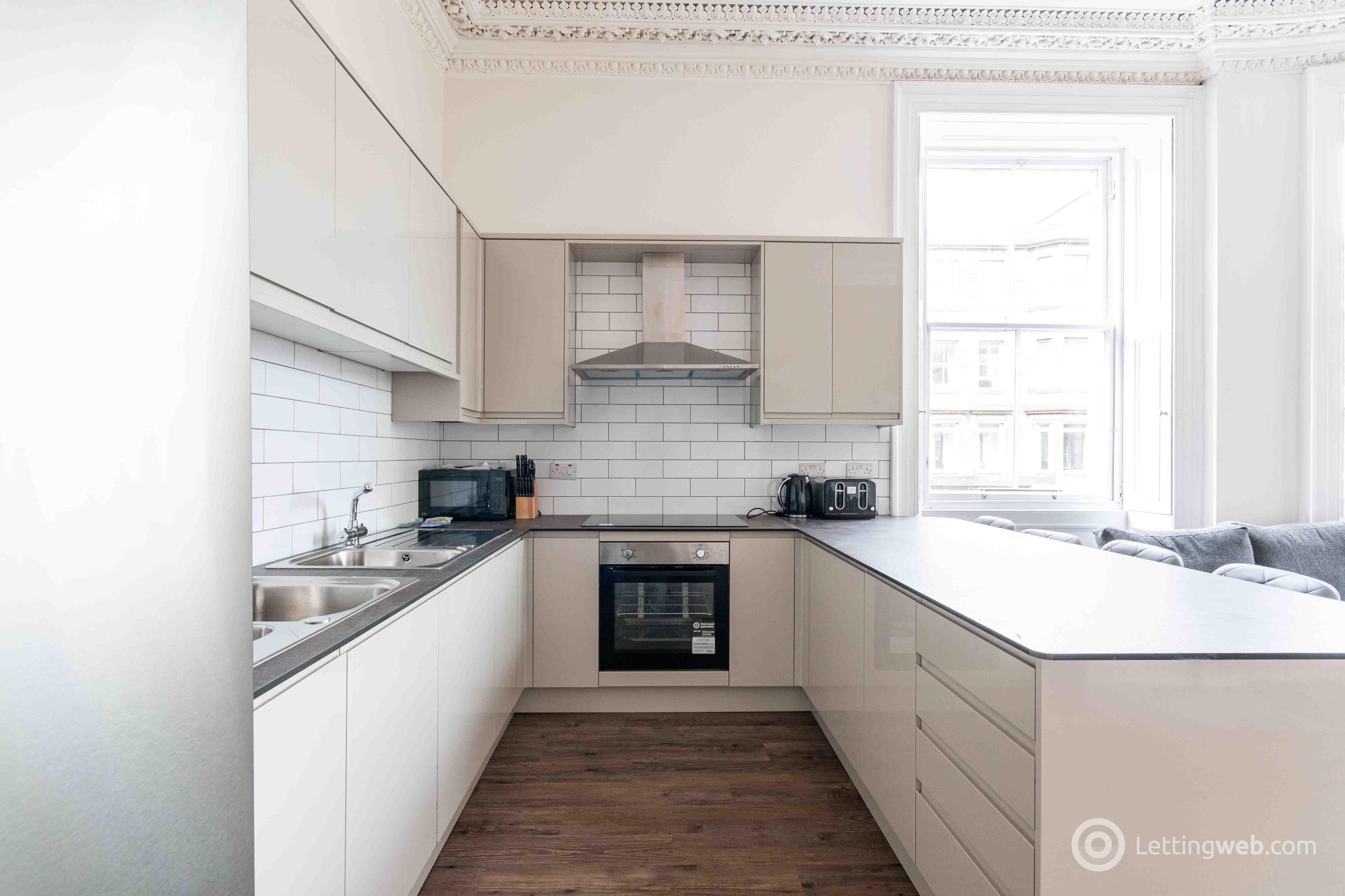 Room South Clerk Street in Edinburgh
