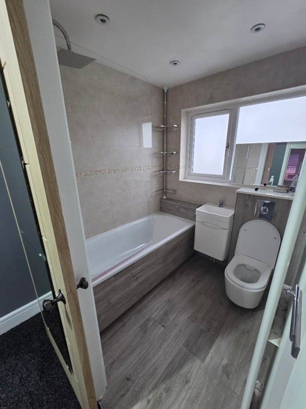 Room London Road in Grays