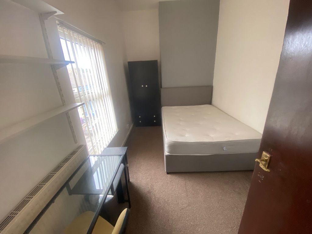 Flat Smithdown Road in Liverpool