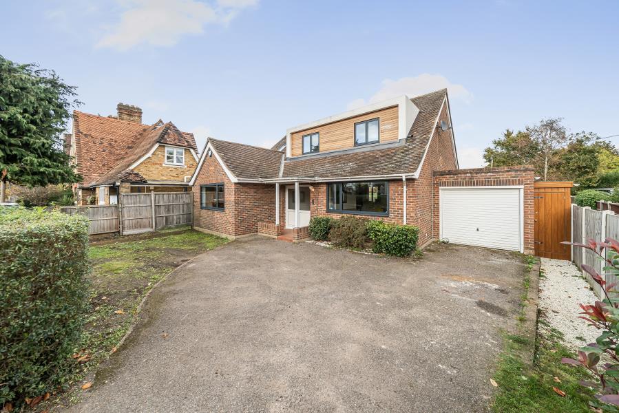 House Shepperton Road in Borough of Spelthorne