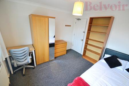 Room Bourne Road in Cambridge