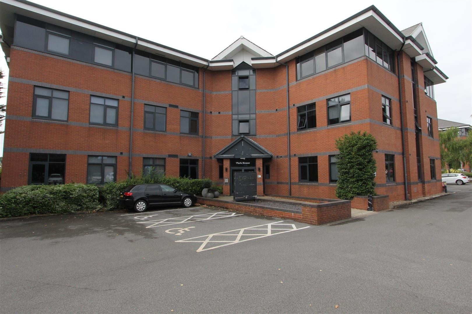 Flat Dawsons Square in Leeds