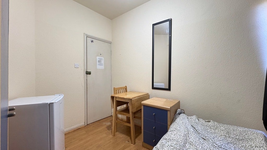 Room Anson Road in Greater London