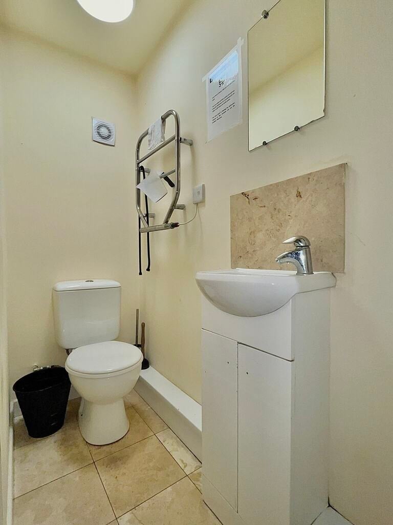 Room Anson Road in Greater London
