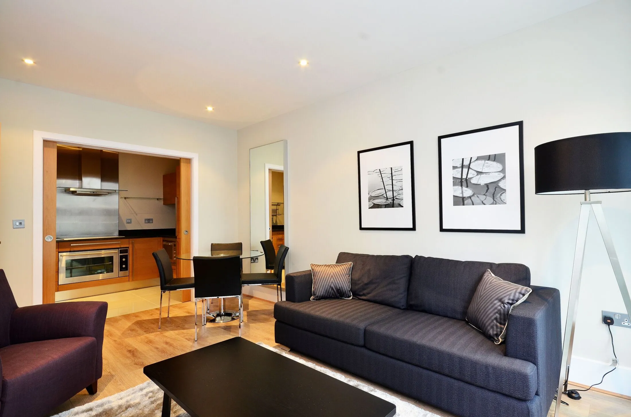 Flat Juniper Drive in Greater London