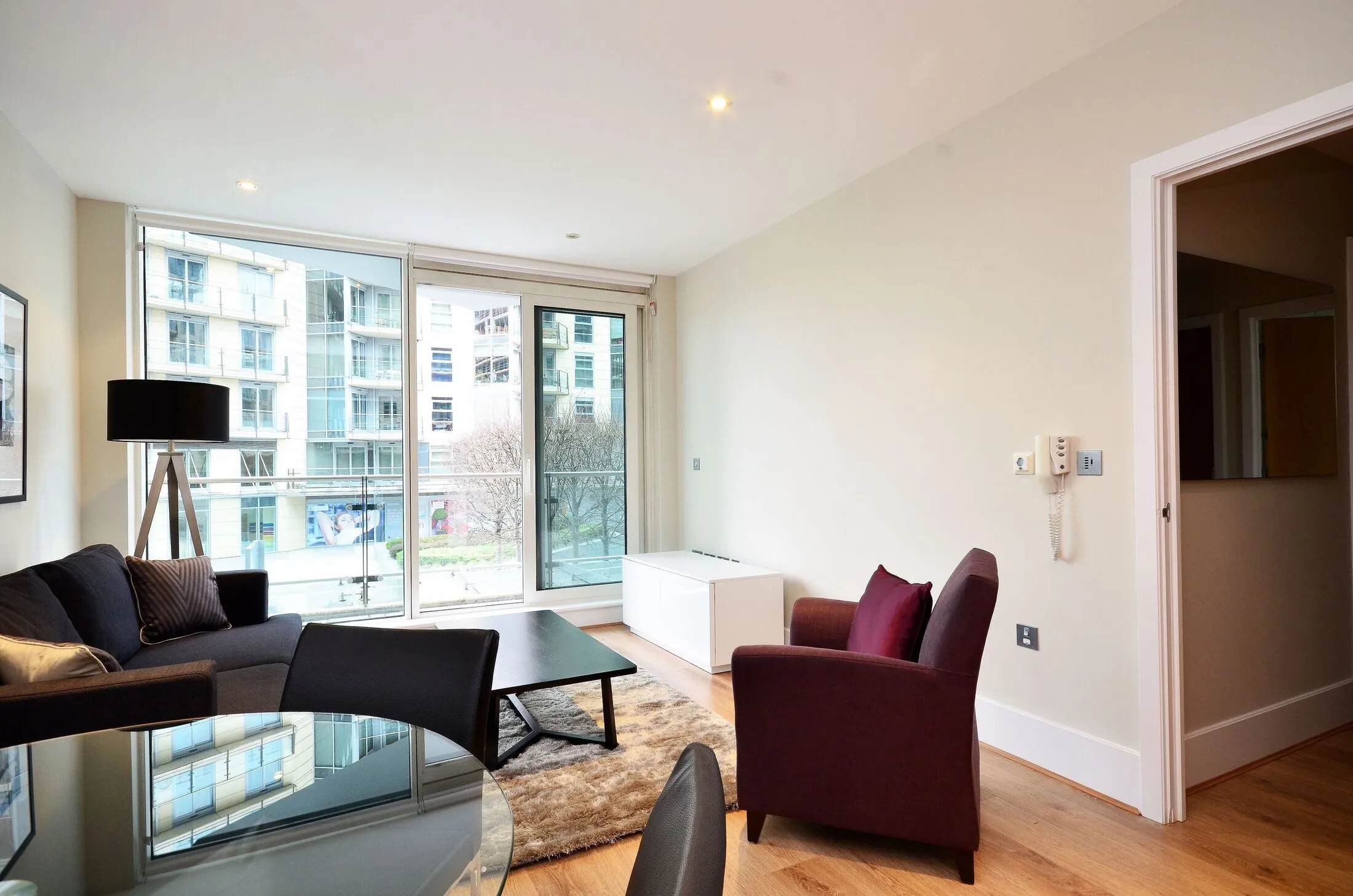 Flat Juniper Drive in Greater London