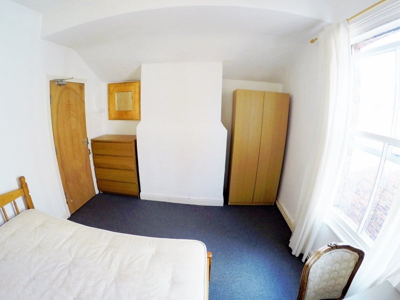Room St Hilda's Road in Manchester