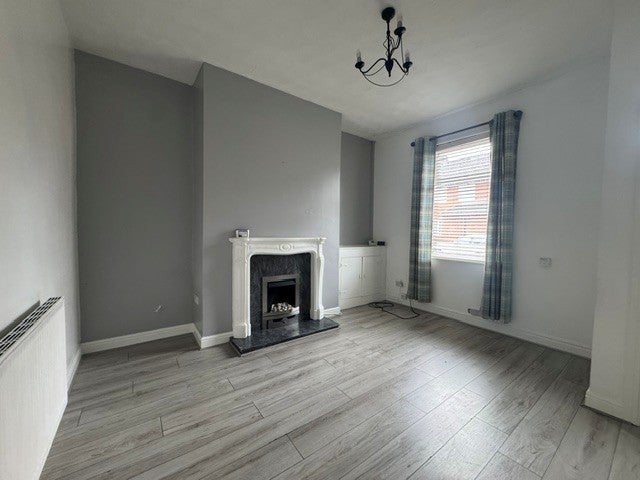 Flat May Street in Golborne