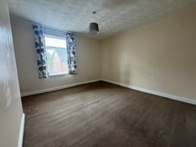 Flat May Street in Golborne