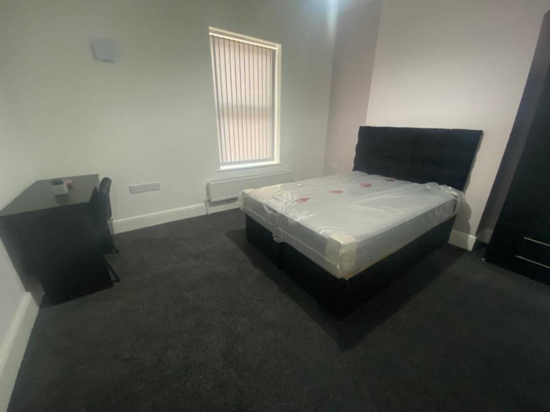 Room Osborne Street in Salford