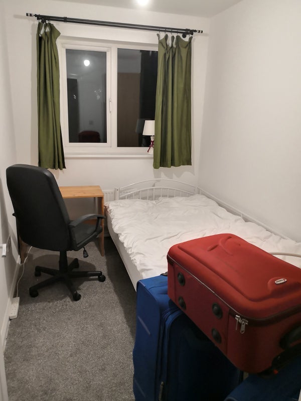 Room Cheshire Close in Coventry