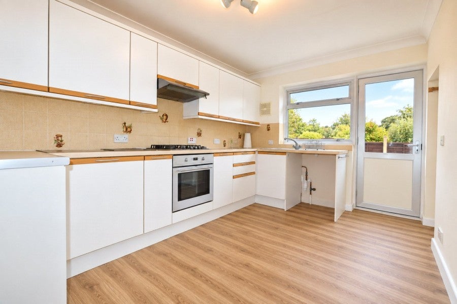 House Burnells Way in Uttlesford