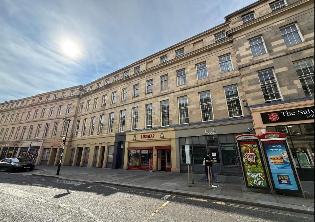 Flat Clayton Street in Newcastle upon Tyne