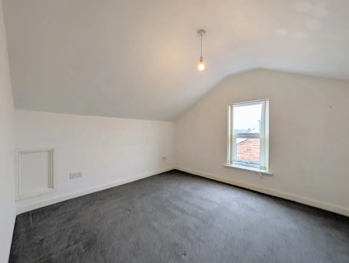 Flat Cavendish Road in Southport