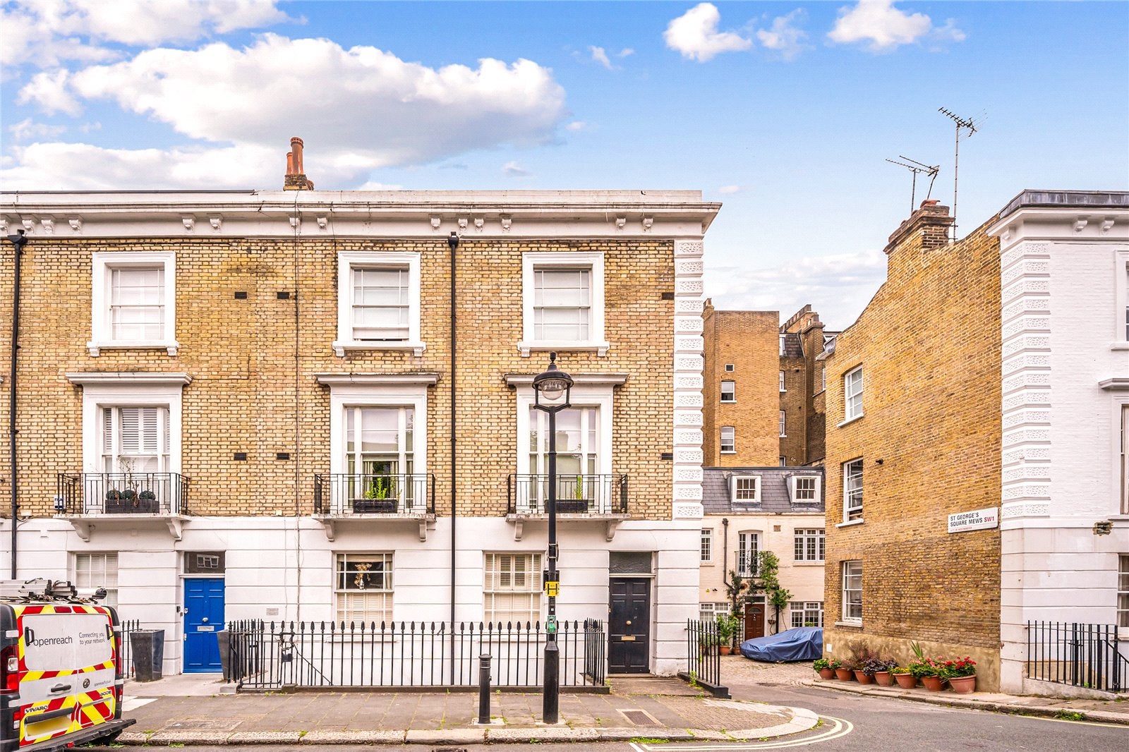 Flat St George's Square Mews in City of Westminster