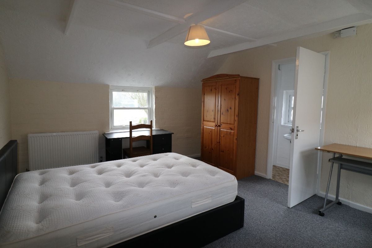 Room High Road in Fenland District