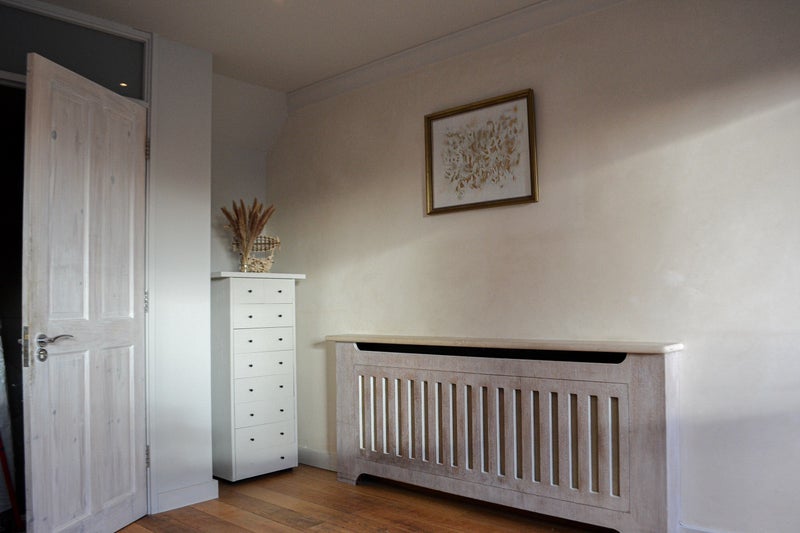 Room Hampson Way in Greater London