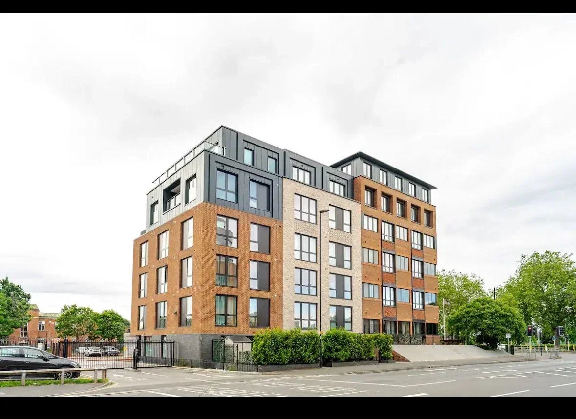 Flat Bath Road in Slough