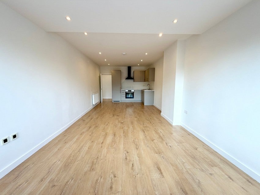 Flat Fordbridge Road in Borough of Spelthorne