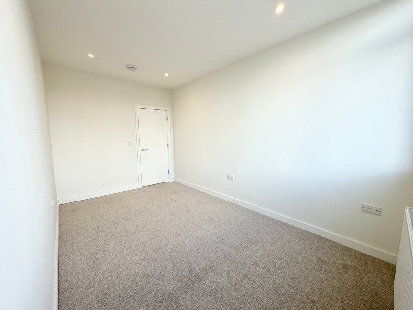 Flat Fordbridge Road in Borough of Spelthorne