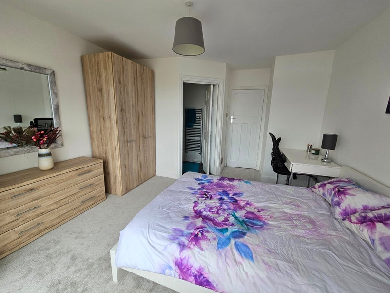 Room Hurn Lane in Keynsham