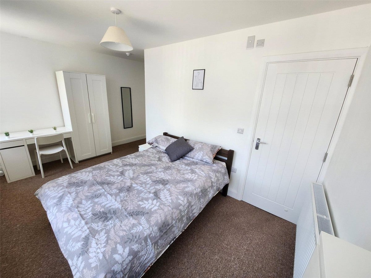 Room Colwick Road in Nottingham