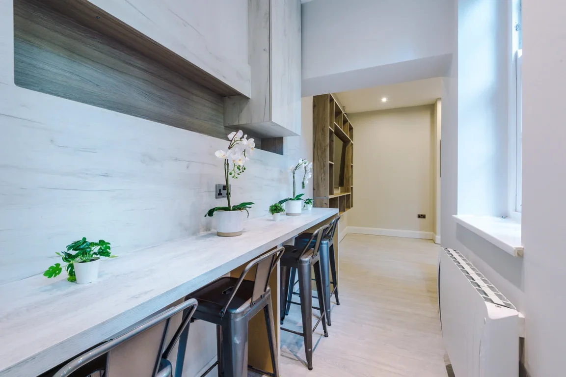Flat Eskdale Terrace in Newcastle upon Tyne