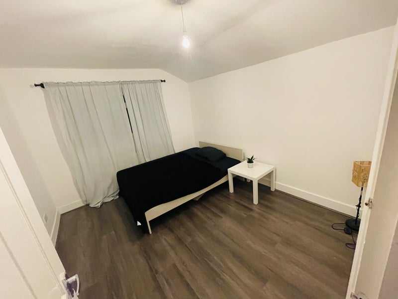 Room Margery Park Road in Greater London