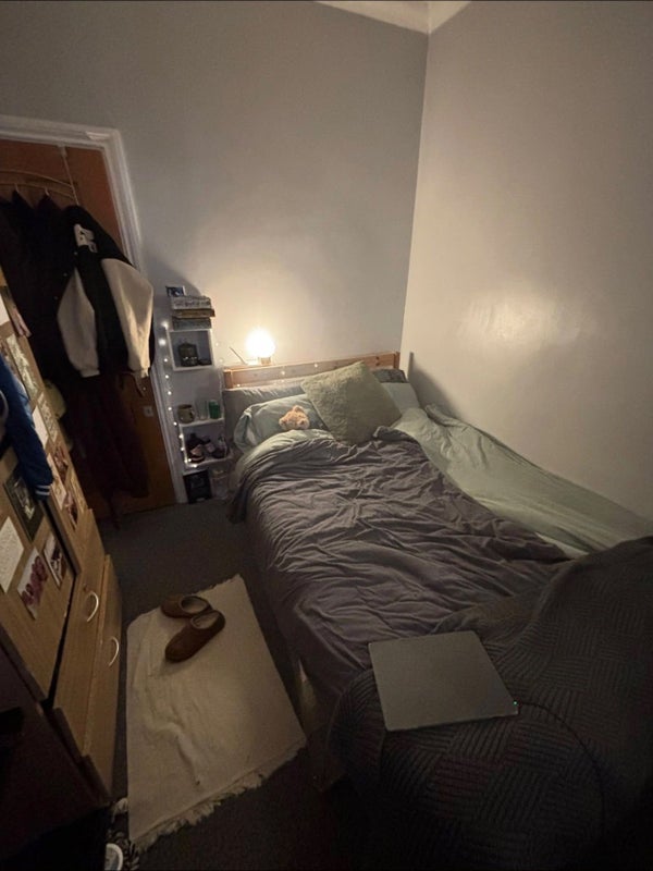 Room Sydney Road in Greater London