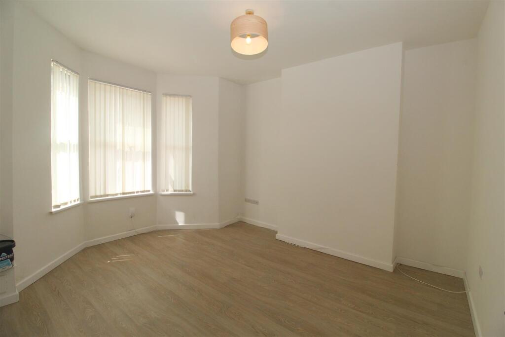 Flat Chepstow Road in Newport