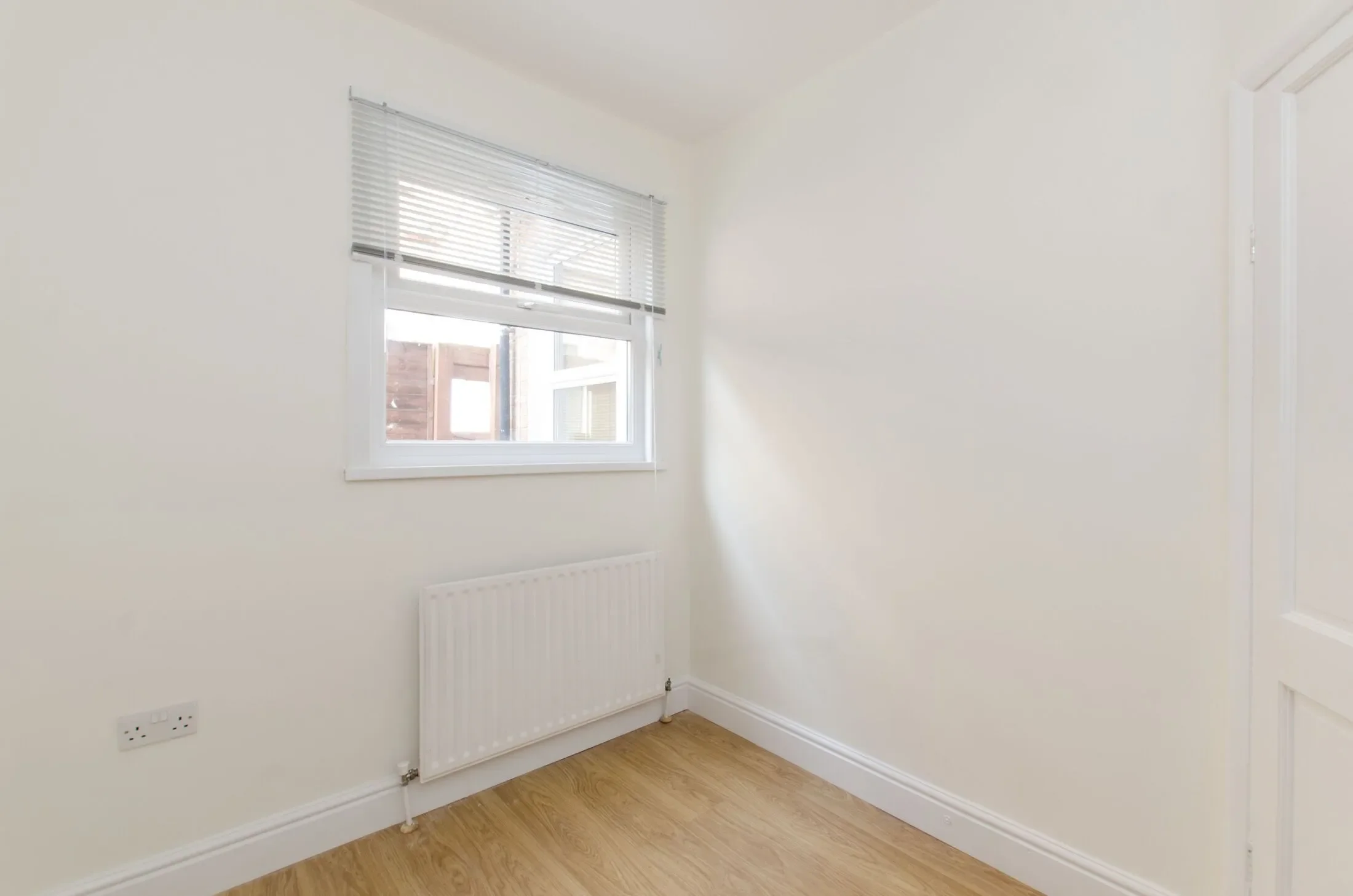 Flat Bickley Street in Greater London