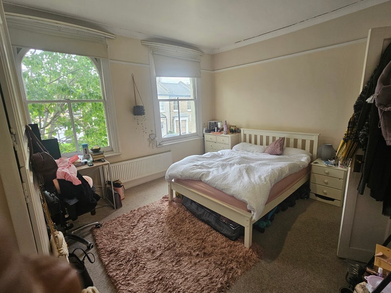 House Hannell Road in Greater London