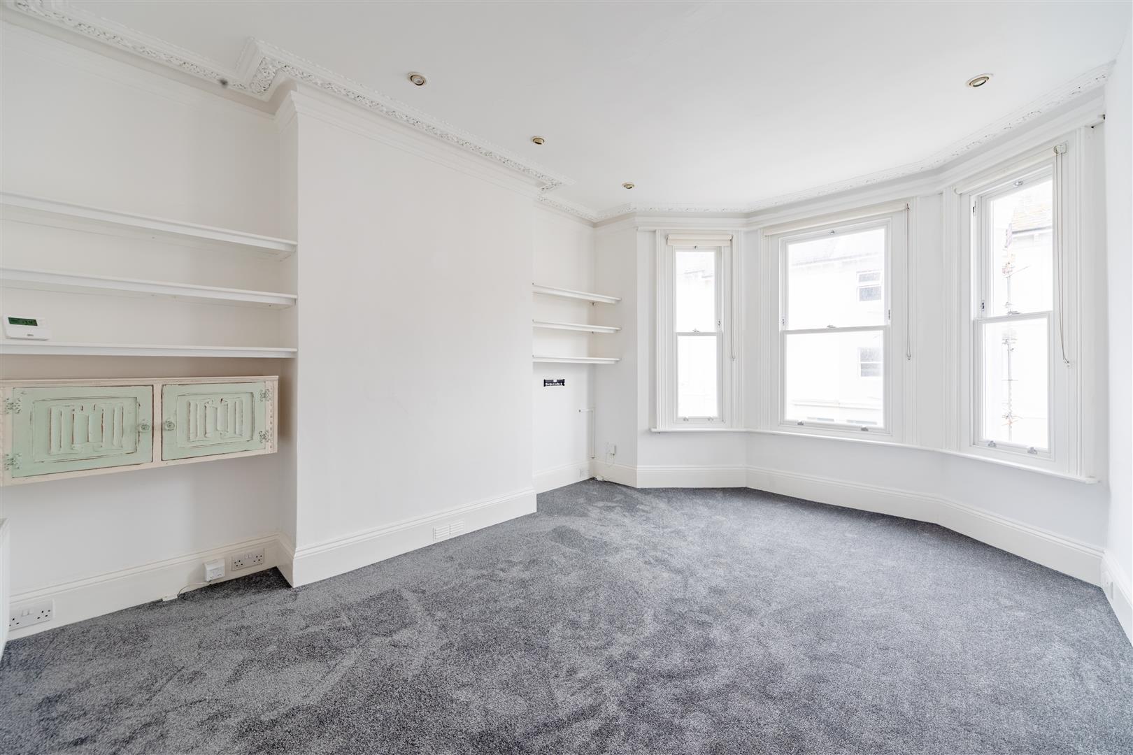 Flat Holland Road in Hove