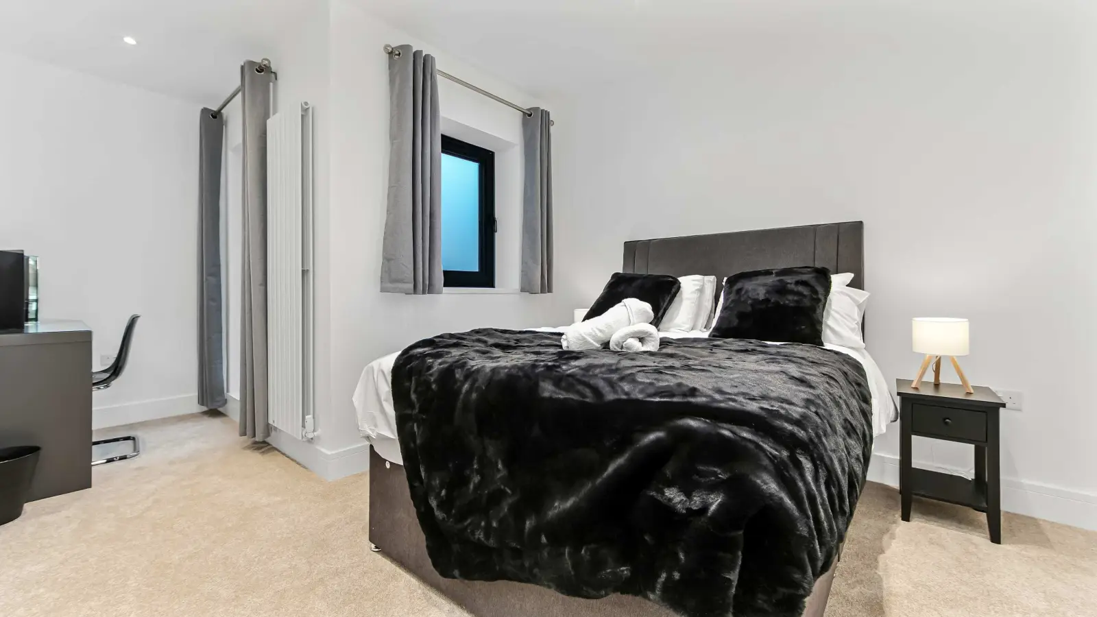 Flat Vincent Road in Greater London