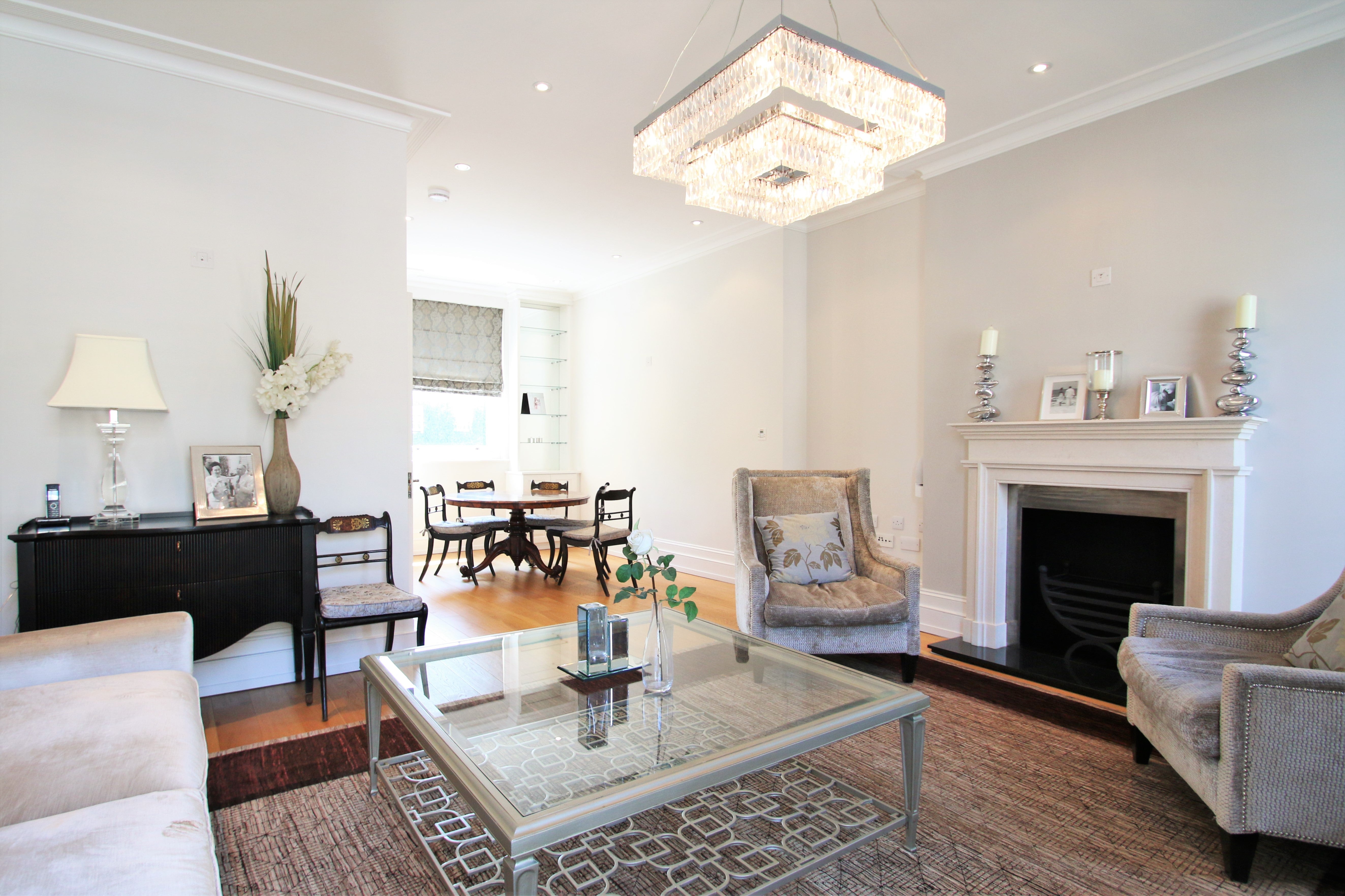 House Cliveden Place in City of Westminster