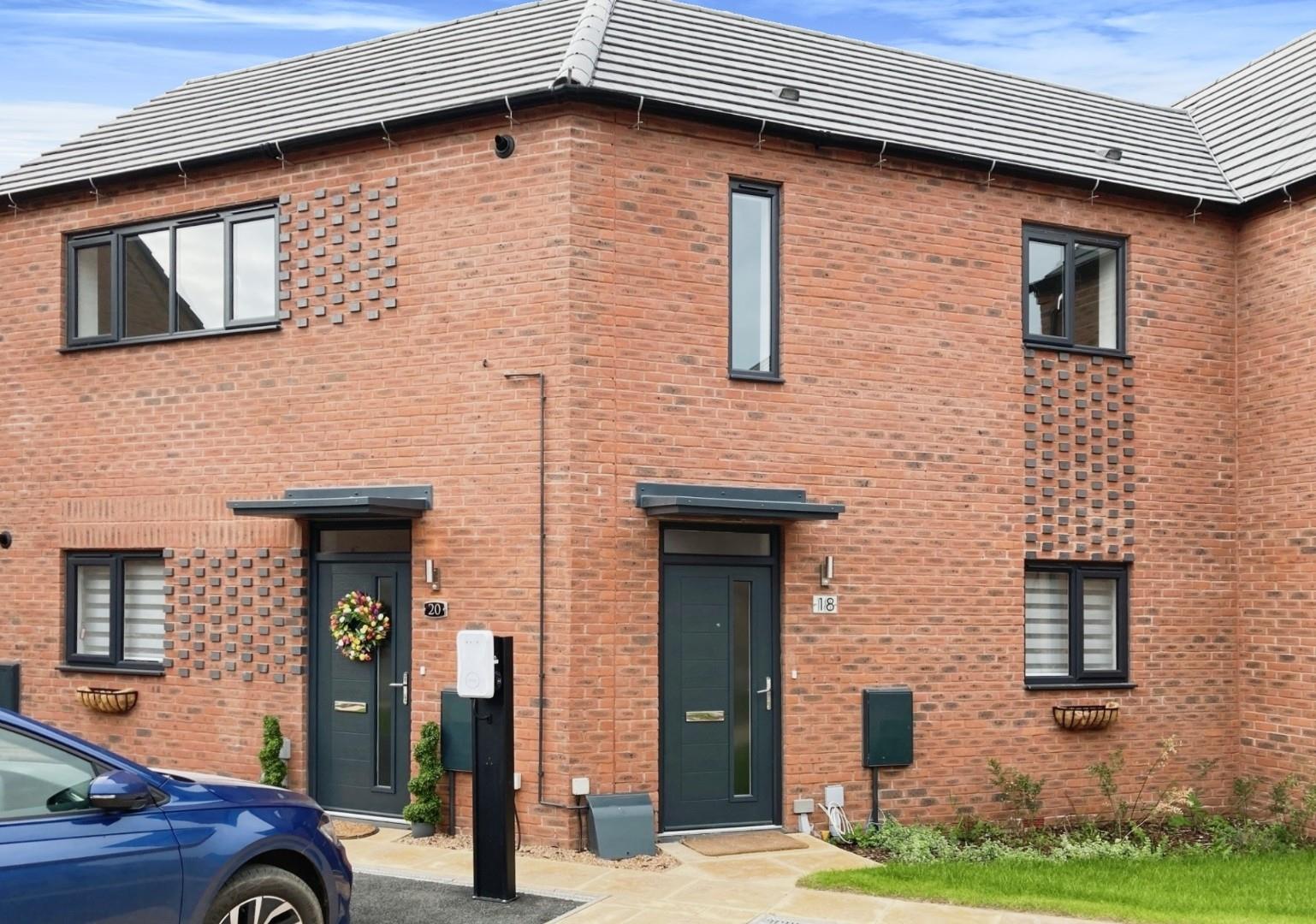 Flat Larch Road in Stratford-on-Avon