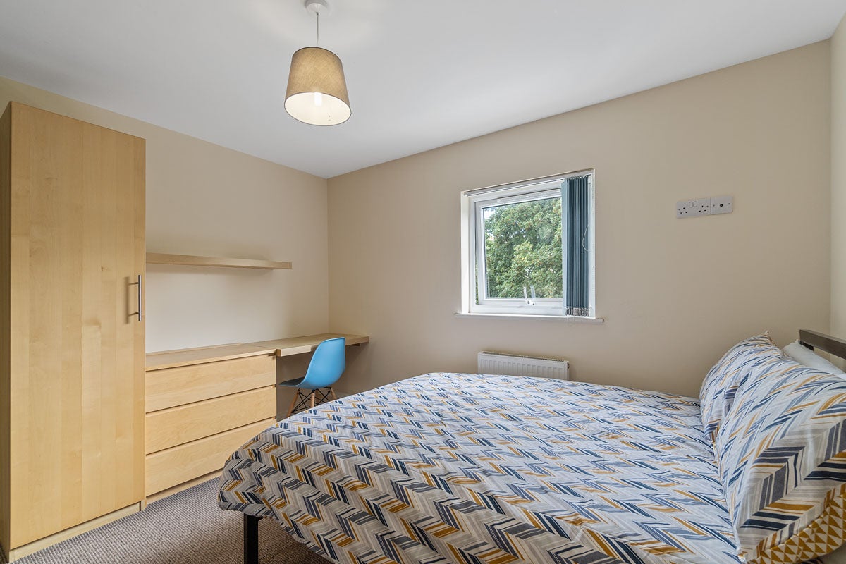 Flat Houndiscombe Road in Plymouth
