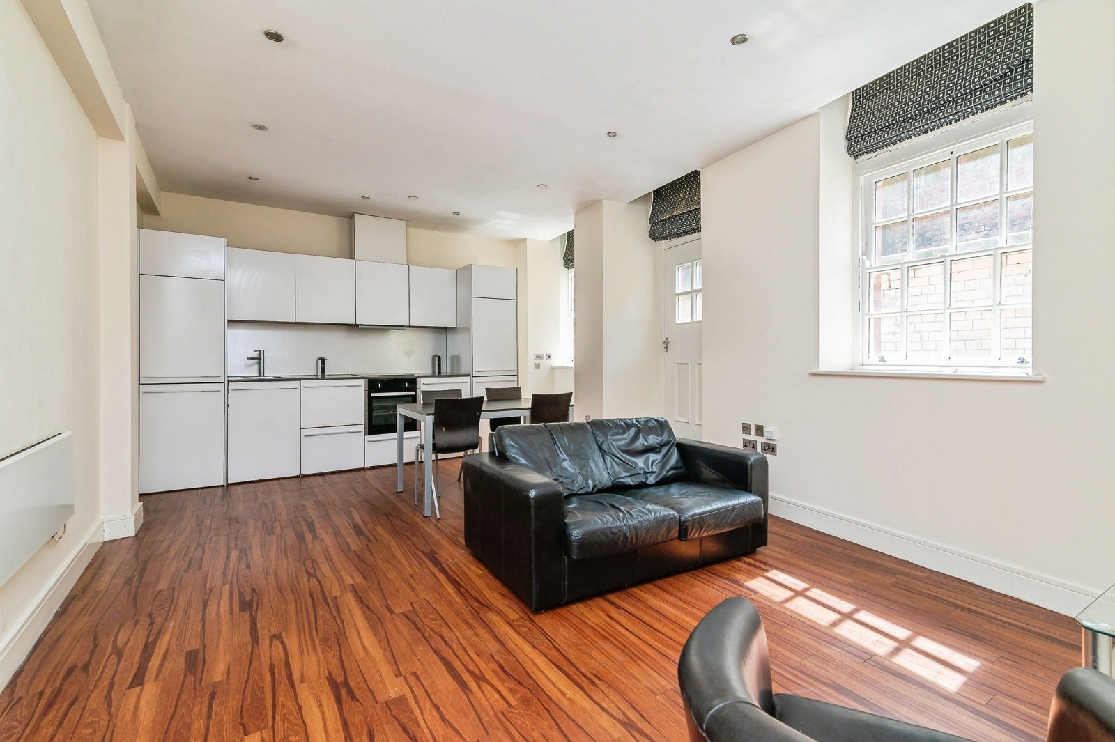 Flat The Ropewalk in Nottingham