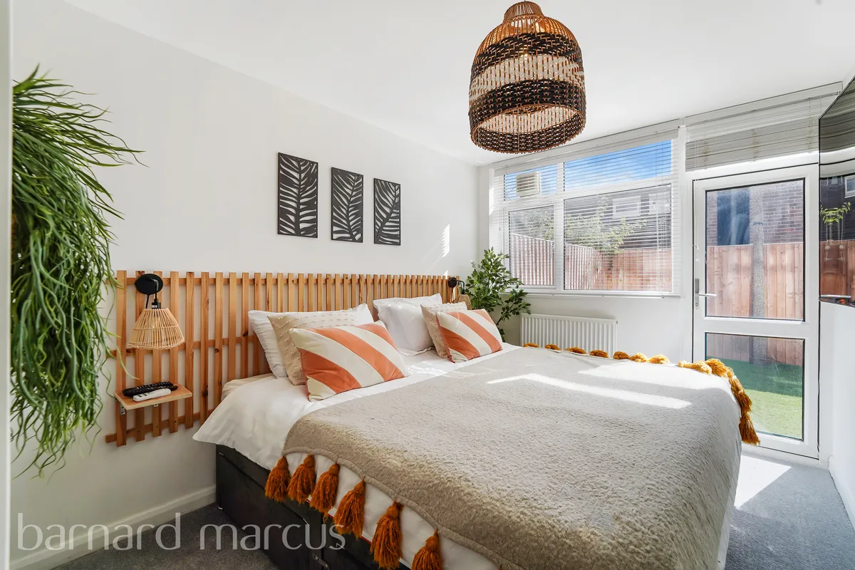 House Sawkins Close in Greater London