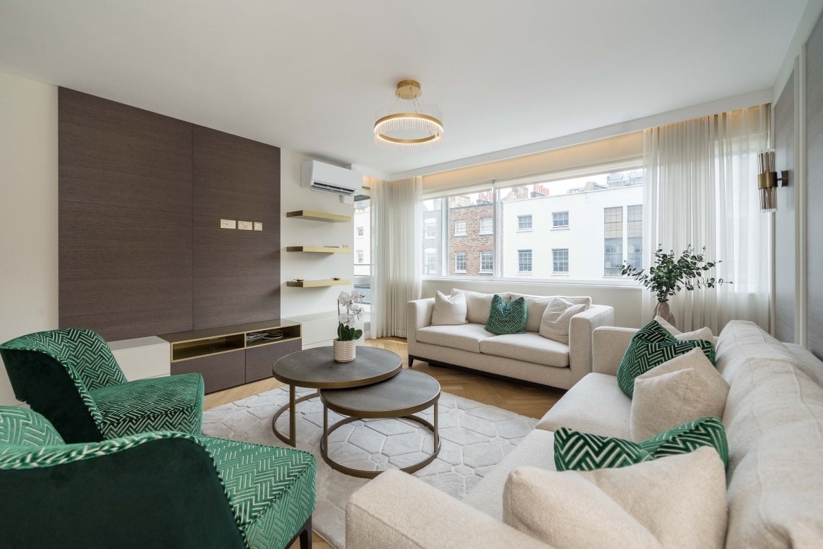 Flat Thayer Street in City of Westminster