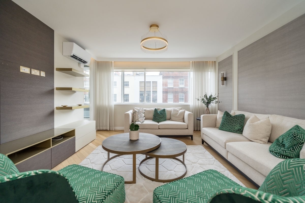 Flat Thayer Street in City of Westminster