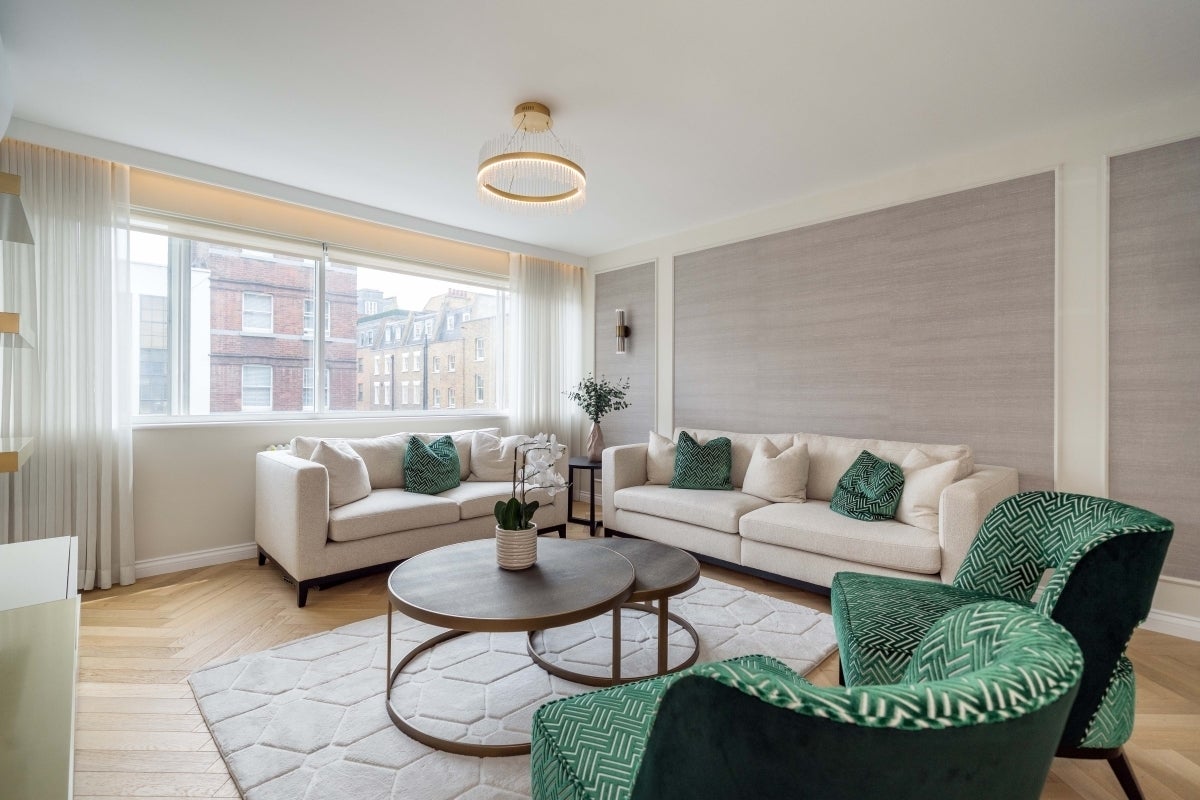 Flat Thayer Street in City of Westminster