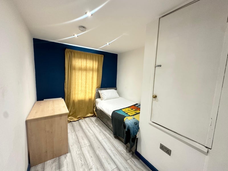 House Frettons in Basildon