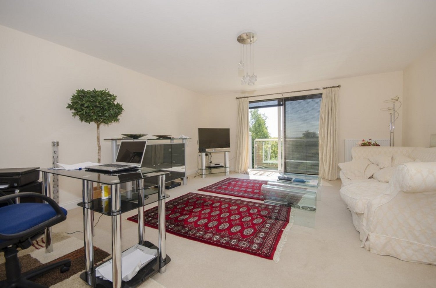 Flat Ward Close in Hinckley and Bosworth
