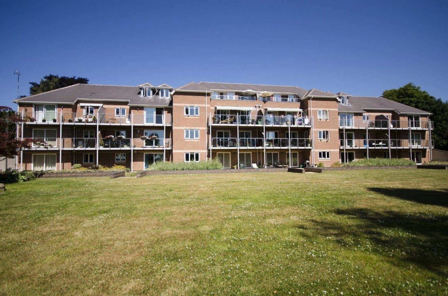 Flat Ward Close in Hinckley and Bosworth