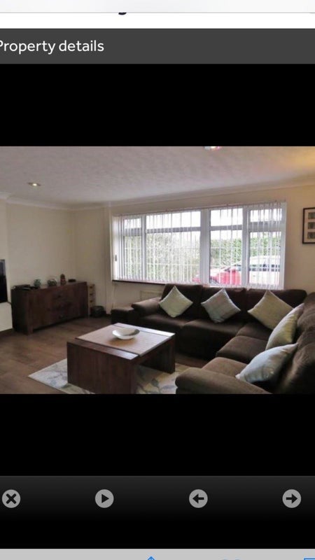 Room Coltash Road in Crawley