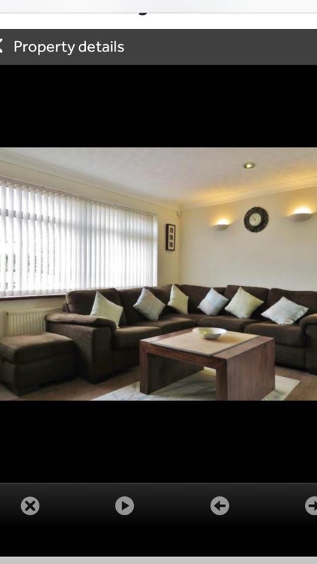 Room Coltash Road in Crawley
